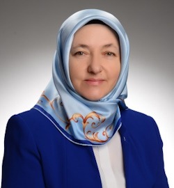 Uzm.Ecz. Melek Karaman
