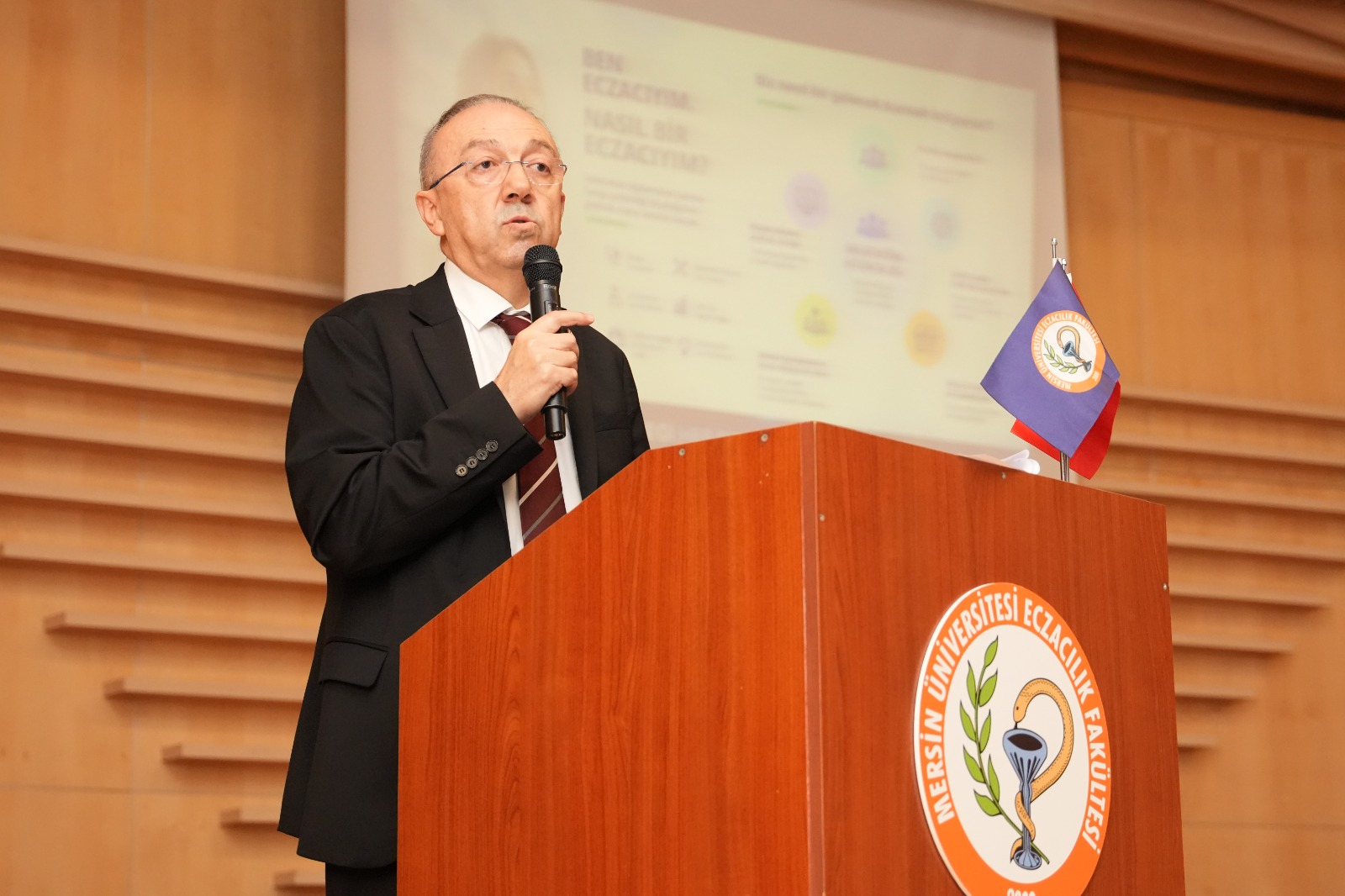 Mersin Üniversitesi Eczacılık Fakültesi Kariyer Günü Etkinliğine Katılım