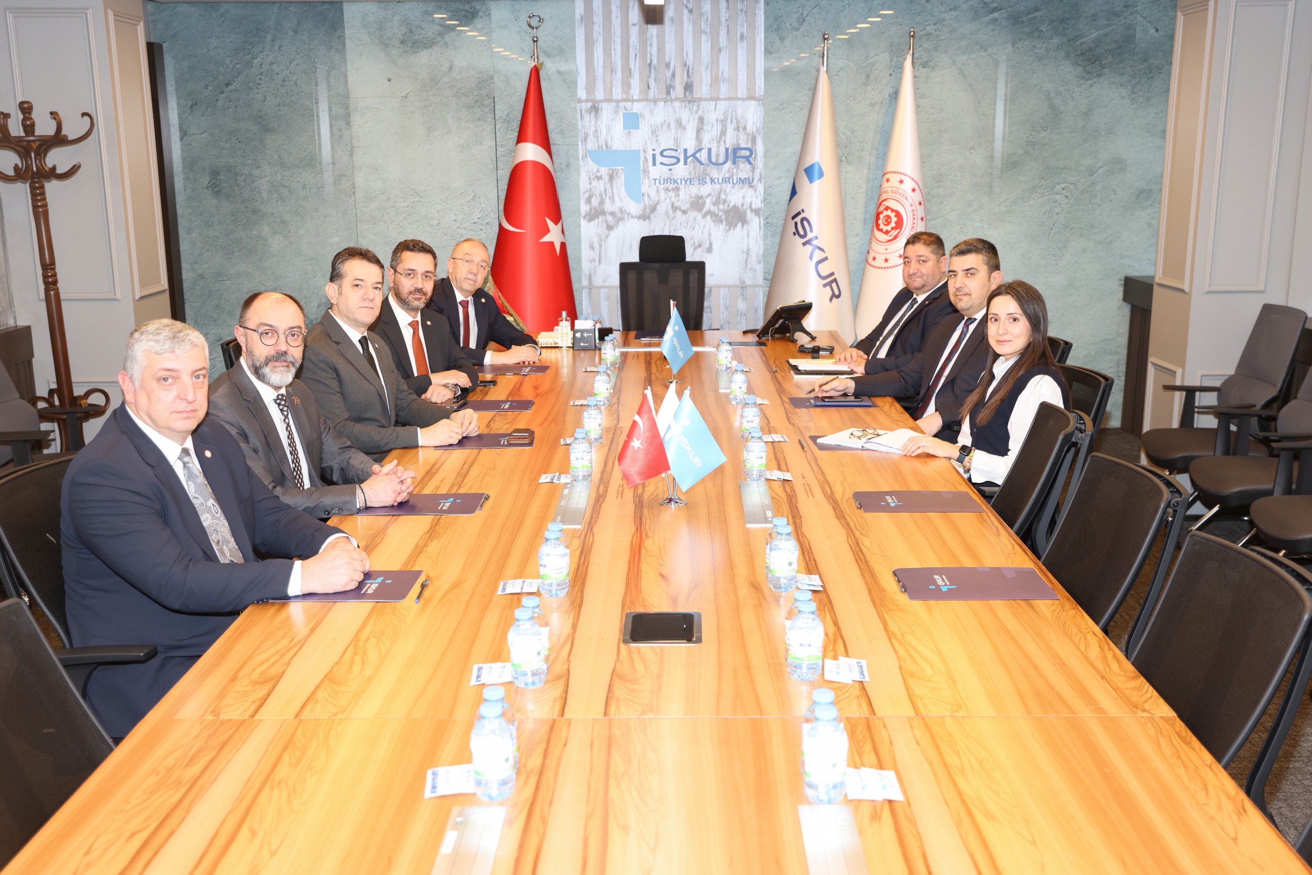 Türk Eczacıları Birliği Merkez Heyetinden İŞKUR’a Ziyaret